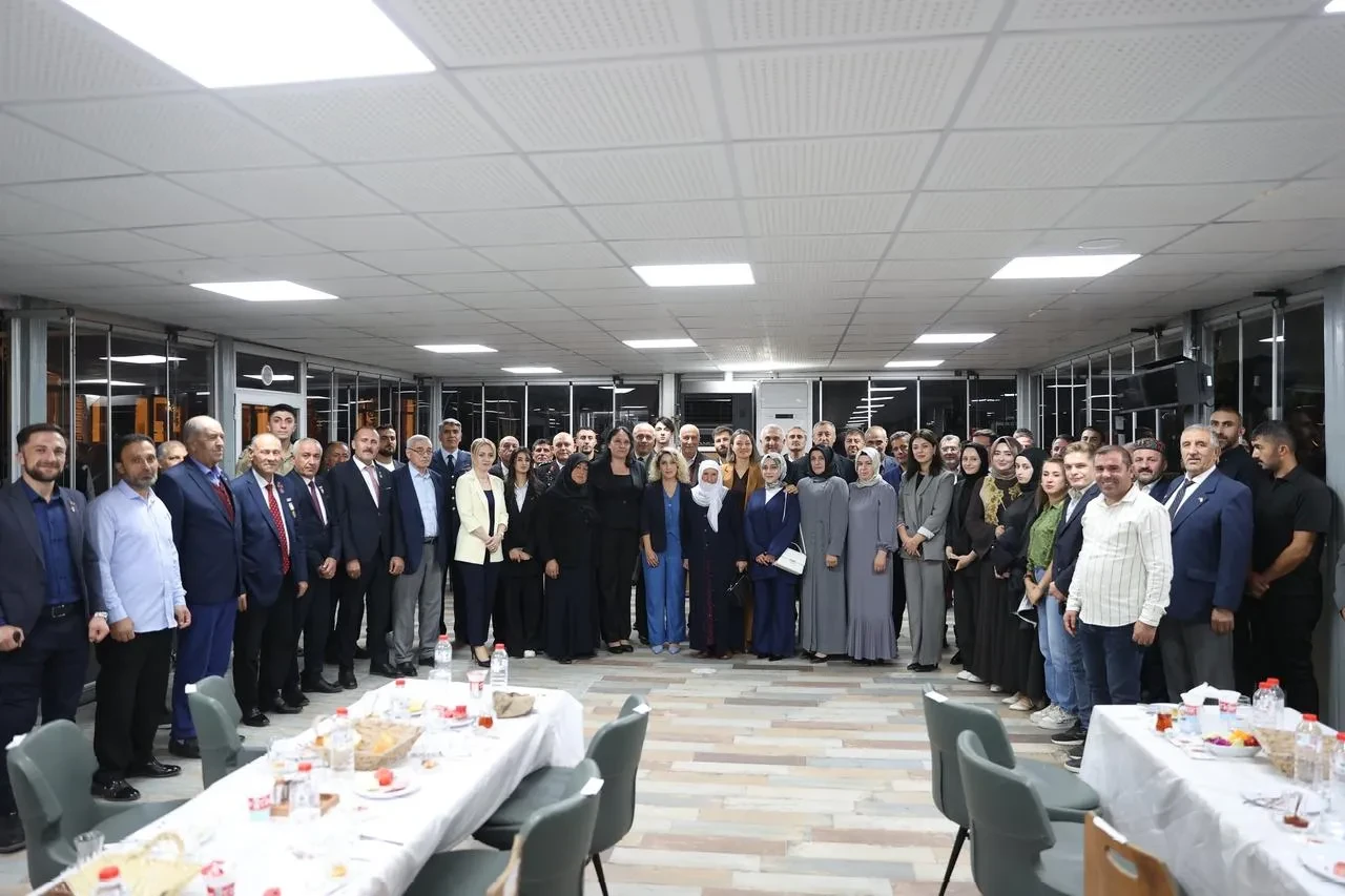 Muş'ta 19 Eylül Gaziler Günü dolayısıyla yemek programı düzenlendi