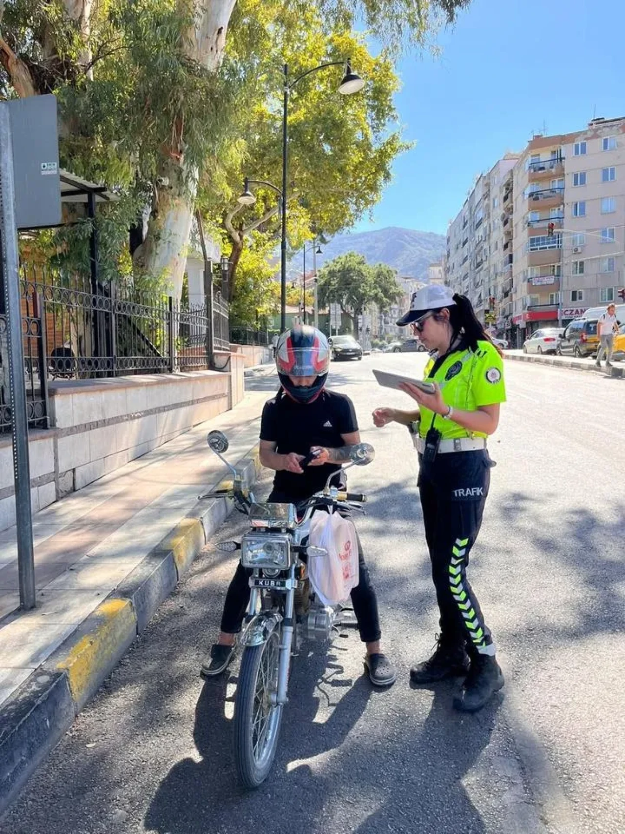 Manisa'da motosiklet ve motorlu bisiklet denetimlerinde 613 araç cezalandırıldı