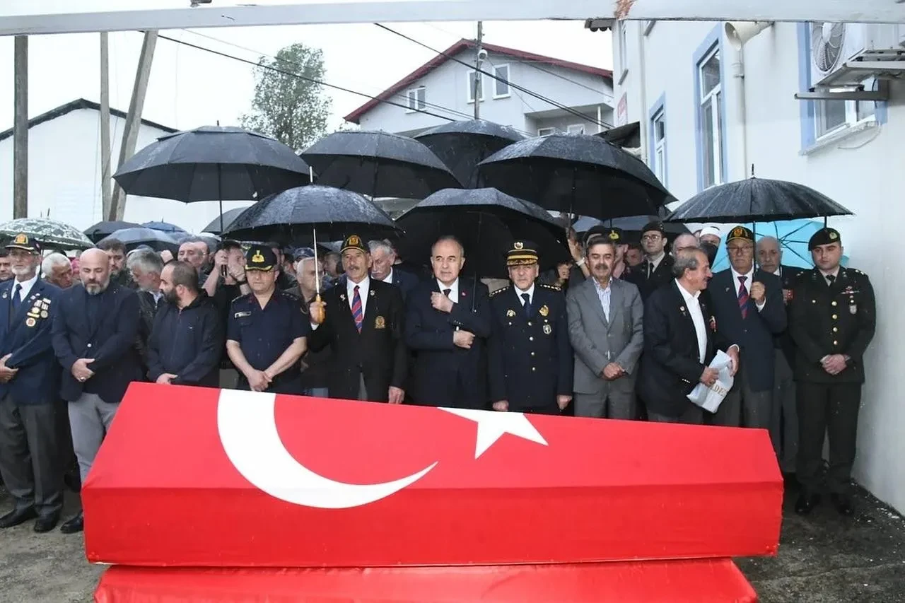 Kıbrıs Gazisi Ünal Aktürk Gaziler Günü'nde Ordu'da son yolculuğuna uğurlandı