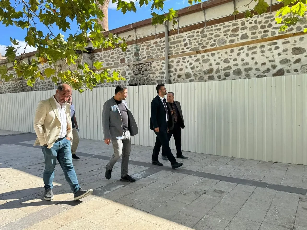 Vakıflar Kütahya Bölge Müdürlüğü Sivrihisar’da tarihi eserleri inceledi