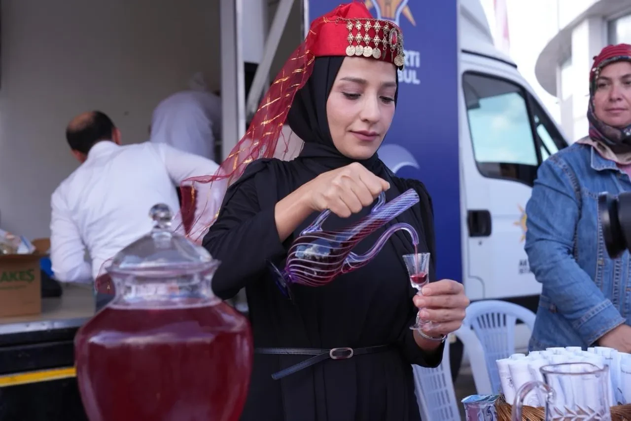 AK Parti Kadın Kolları Beykoz'da İbn-i Sina Haftası etkinliği düzenledi