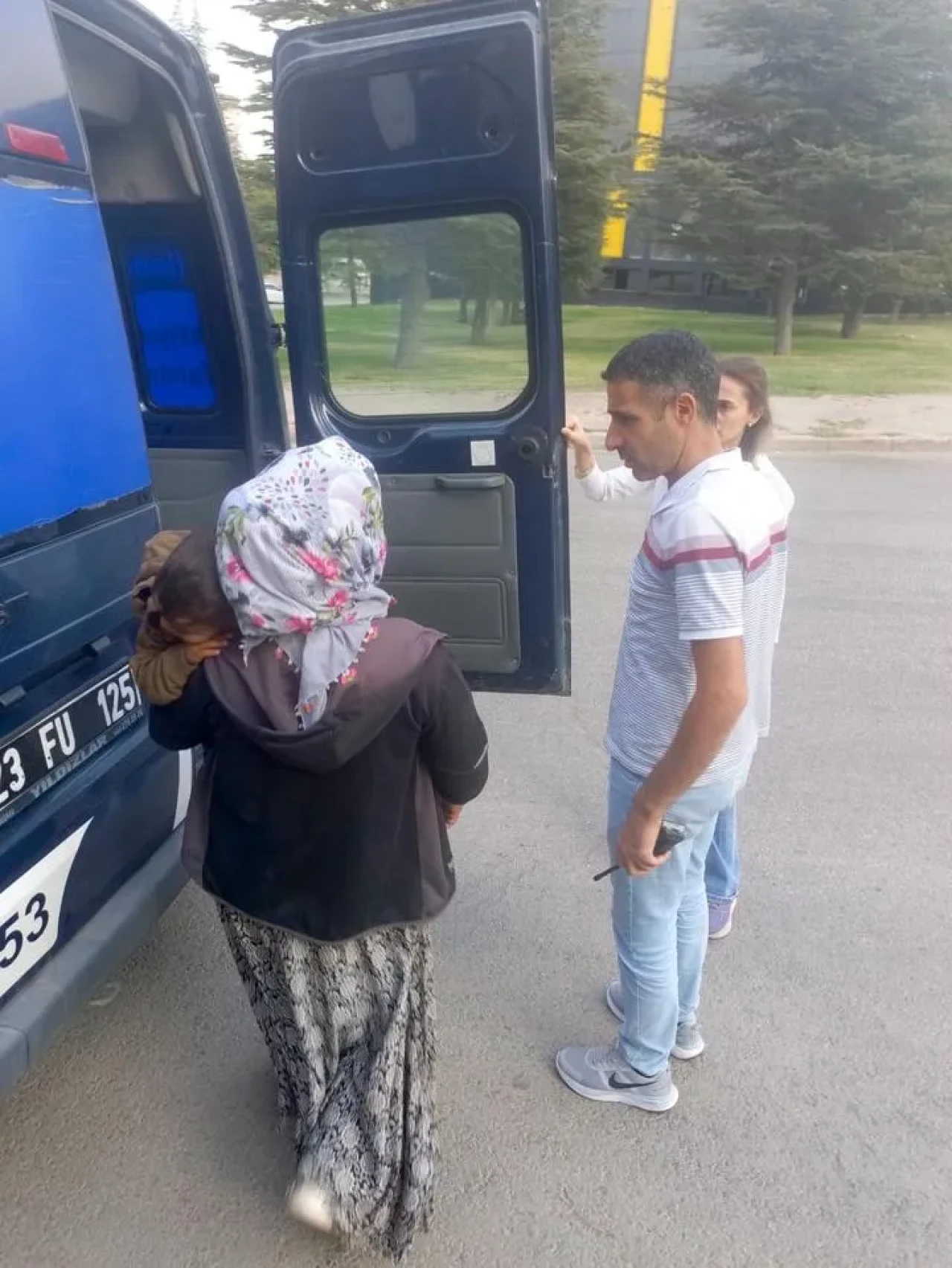 Elazığ'da zabıta ekipleri dilencileri haksız kazançla yakaladı