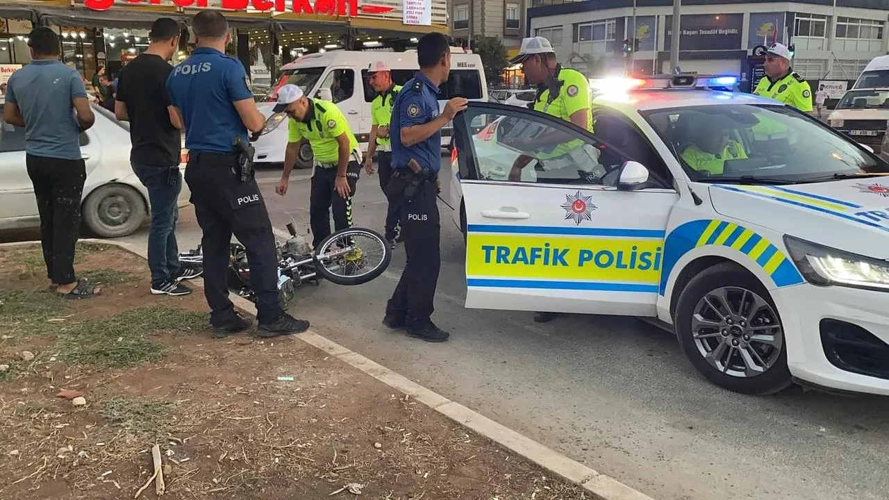 Mersin'in Erdemli ilçesinde tır motosiklete çarptı bir ölü bir yaralı