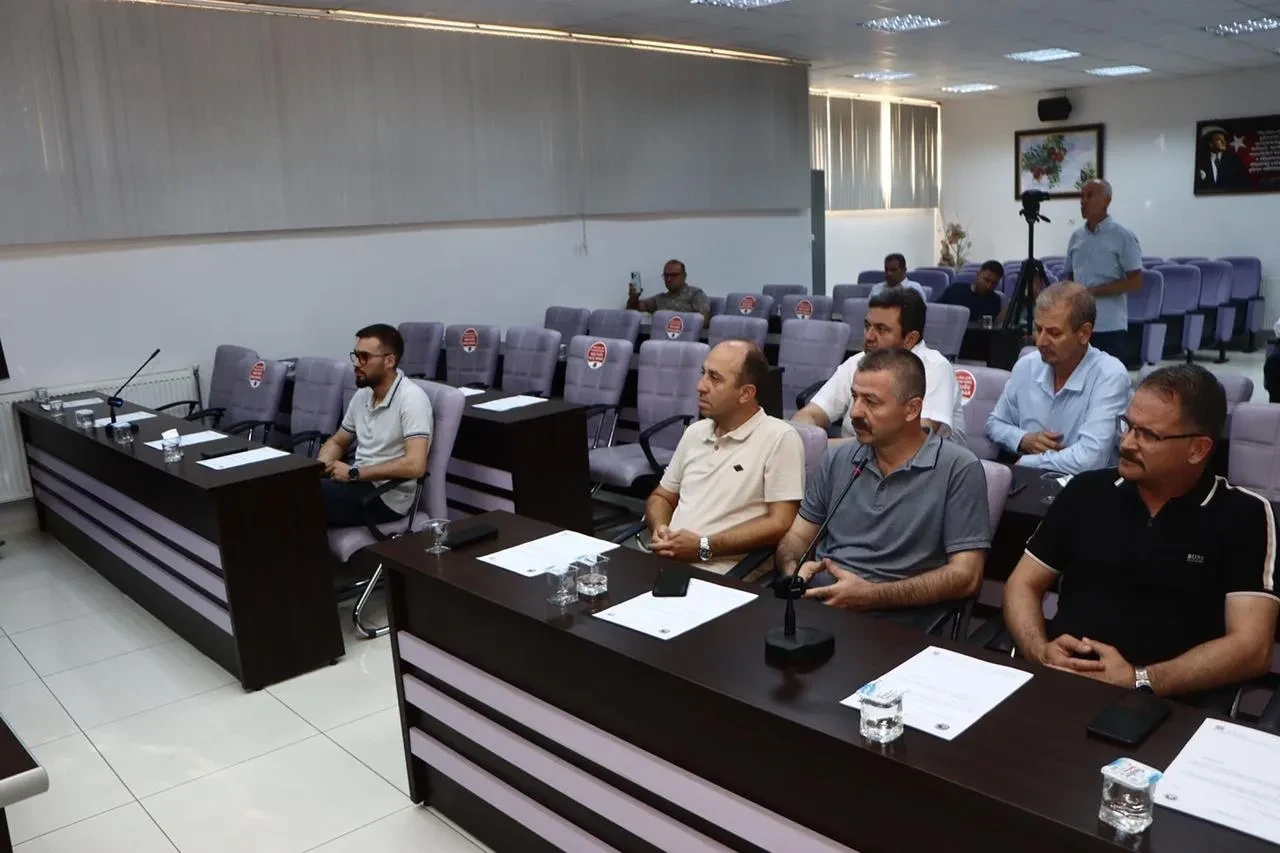 Kula Belediye Meclisi'nde CHP'li üyelerin boykotu krize yol açtı