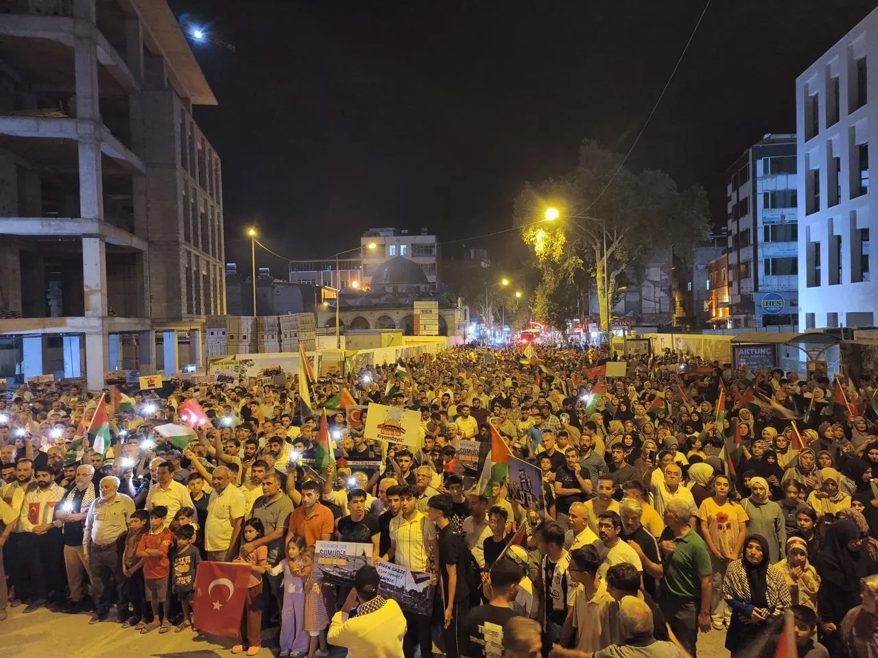 Adıyaman’da Filistin dayanışma yürüyüşü düzenlendi