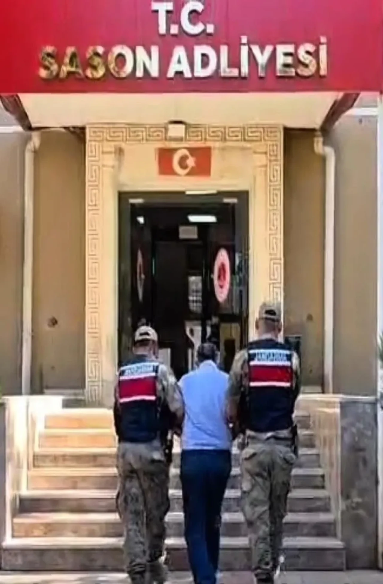 Batman'ın Sason ilçesinde uyuşturucu operasyonunda 2 kilo 706 gram esrar ele