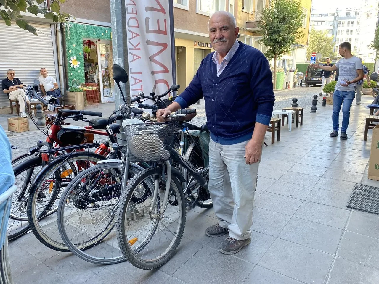 Osman Menekşe Eskişehir'de her mevsim bisiklet kullanımını tavsiye etti