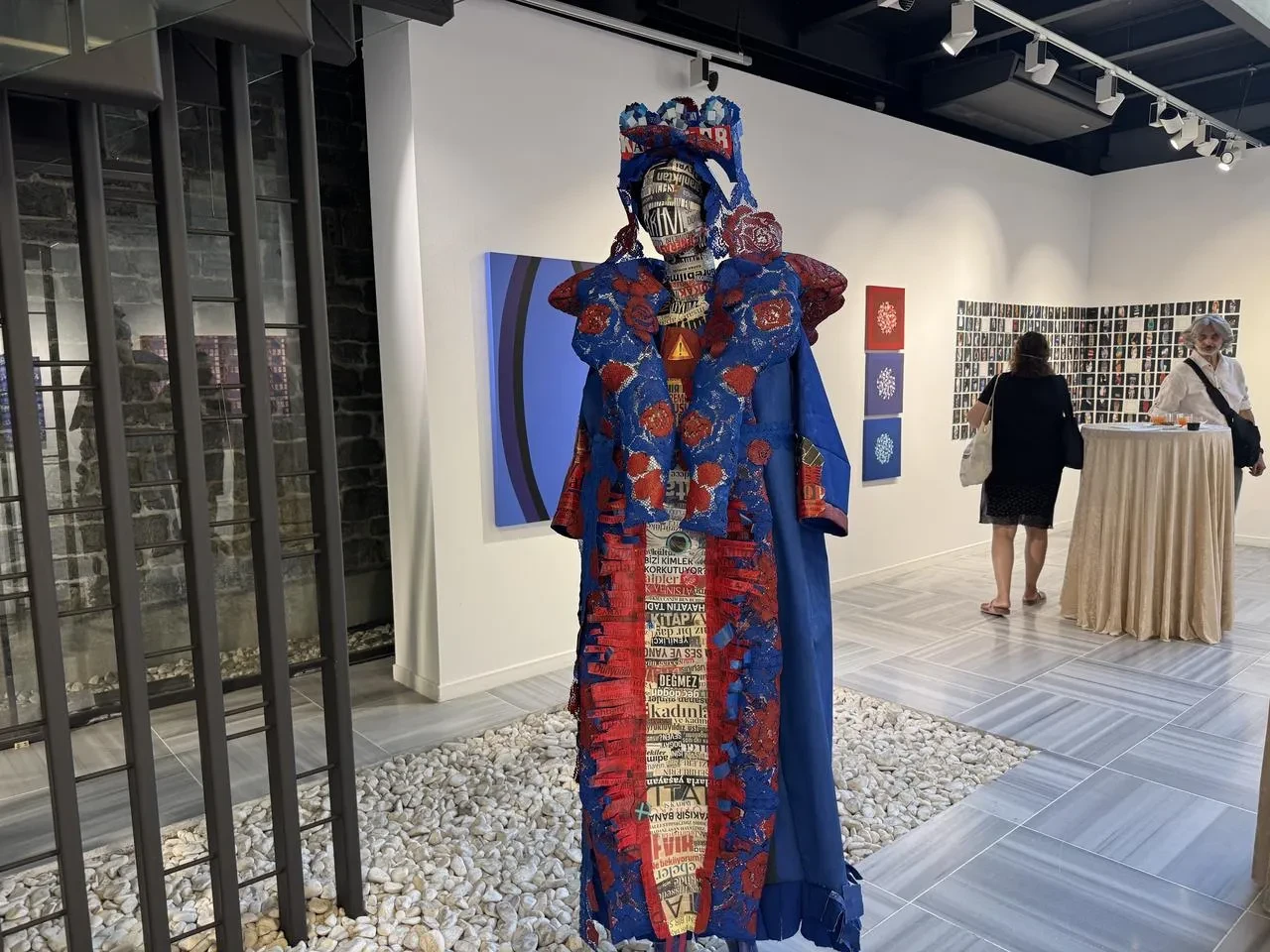 Beyoğlu’nda Geri Dönüşüm Malzemelerinden Sergi Açıldı