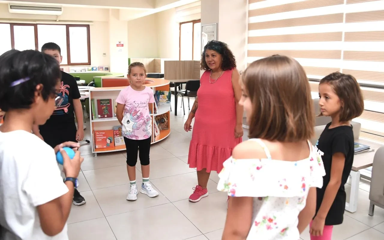 Osmangazi Belediyesi çocuklara yazma alışkanlığı kazandırıyor