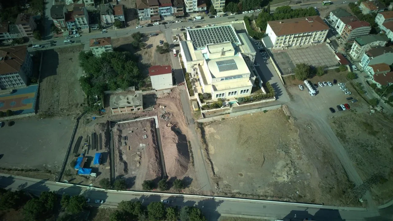 Körfez'de Çamlıtepe Spor Kompleksi inşaatına başlandı