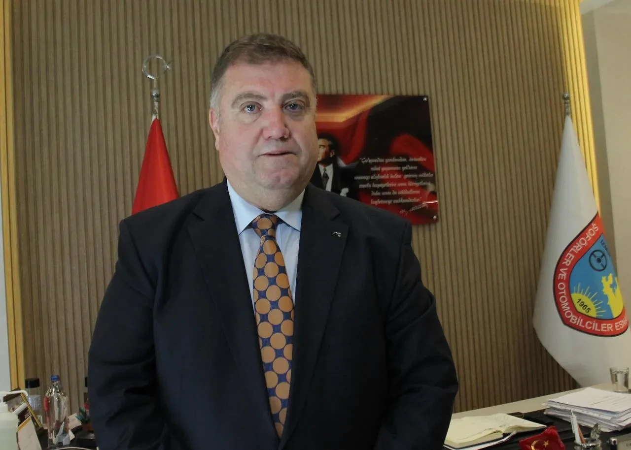 İzmir Şoförler ve Otomobilciler Esnaf Odası Başkanı Erkan Özkan vergi düzenlemesine