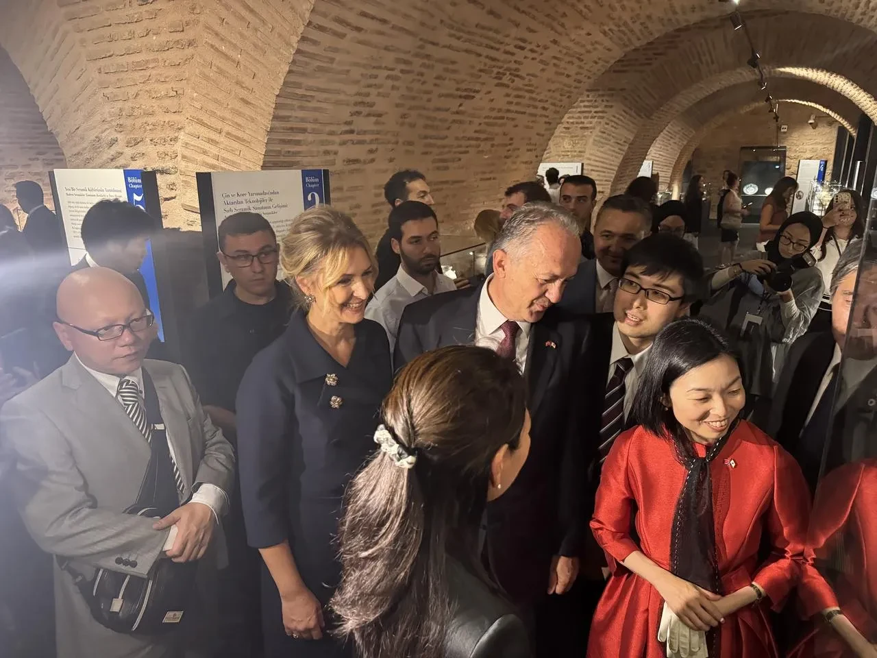 Japonya ve türkiye diplomatik ilişkilerinin 100. yılında seramik sergisi açıldı