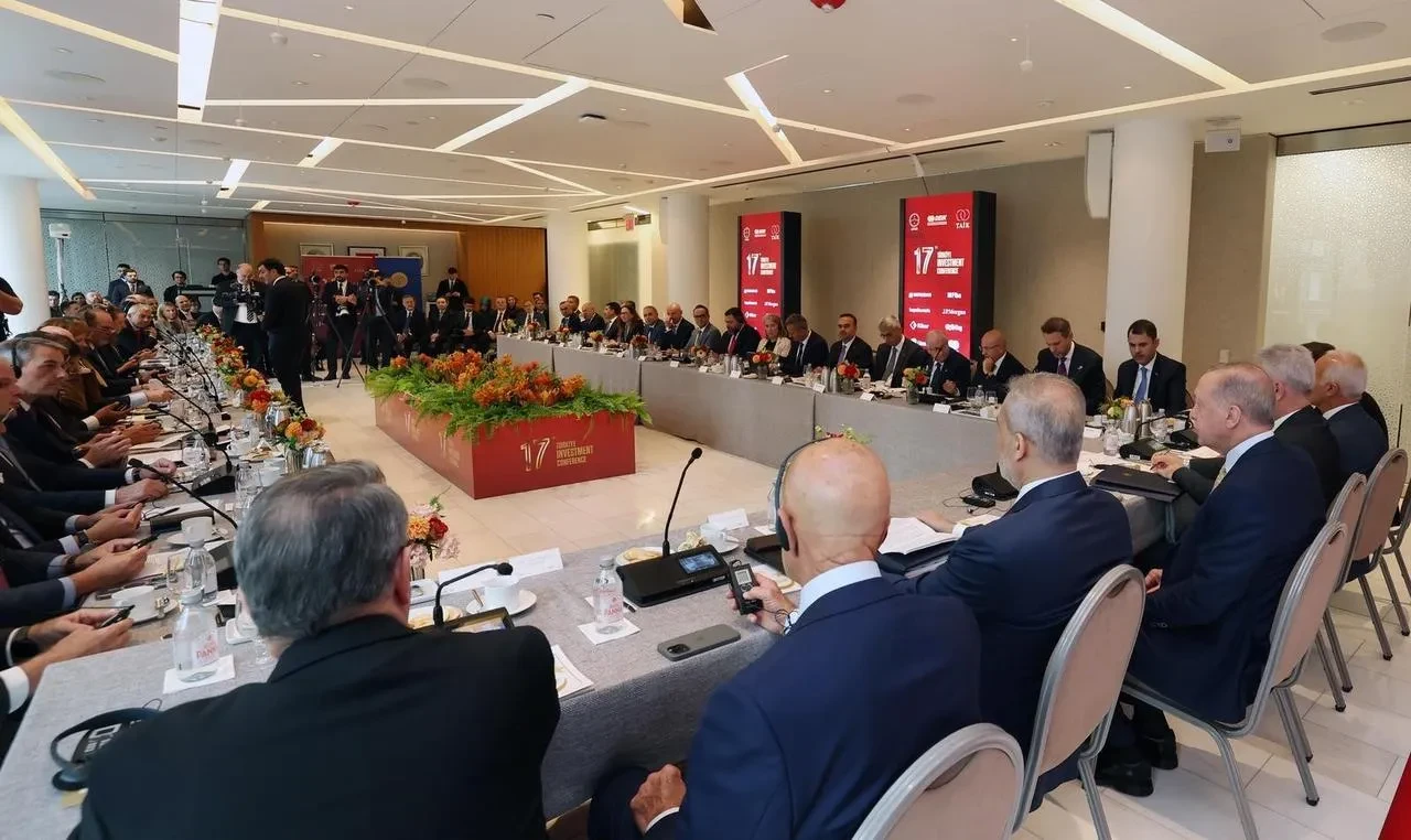 Bakan Bayraktar New York’ta enerji ve yatırım görüşmeleri gerçekleştirdi