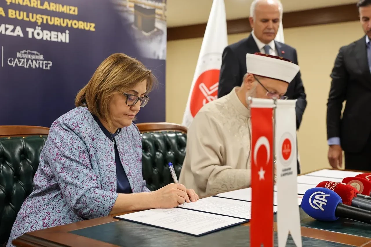 Gaziantep'te umre ziyareti için ilk 300 kişilik kafile yola çıkıyor