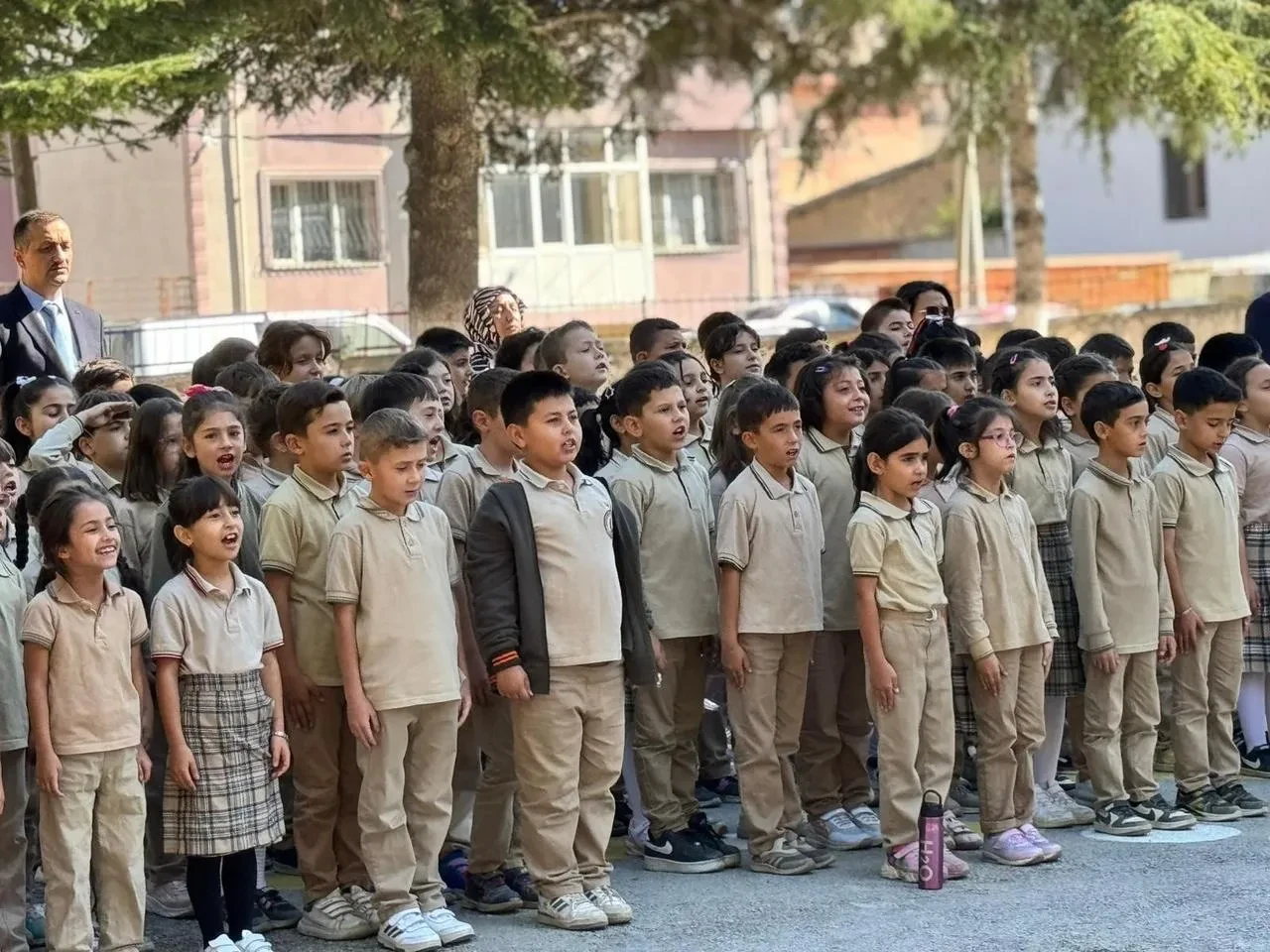 Bolvadin'de İlköğretim Haftası Kocatepe İlkokulu’nda kutlandı