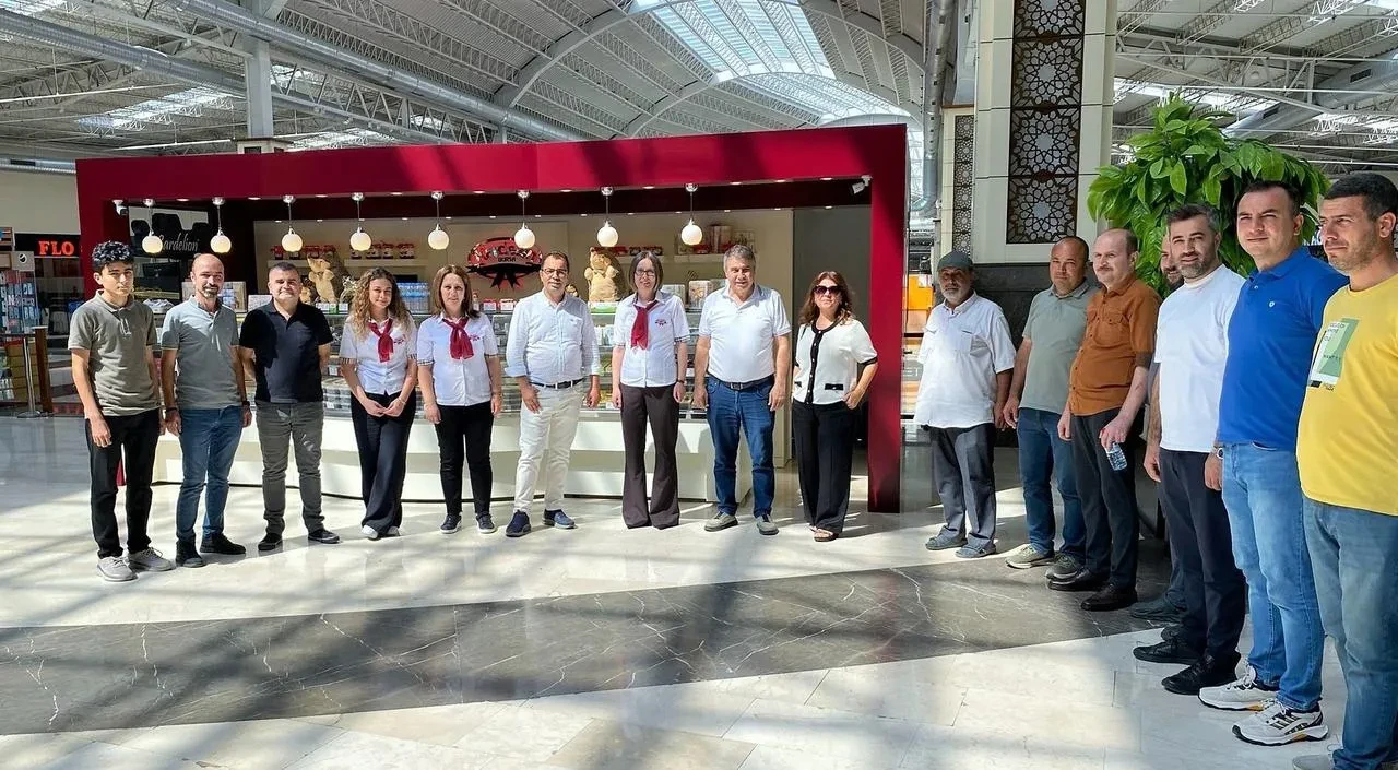 İlka Şekerleme Bozüyük Sarar AVM'de yeni şubesini açtı