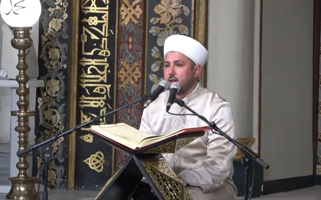 Bursa'da Mevlid Kandili Ulu Cami'de dualarla kutlandı