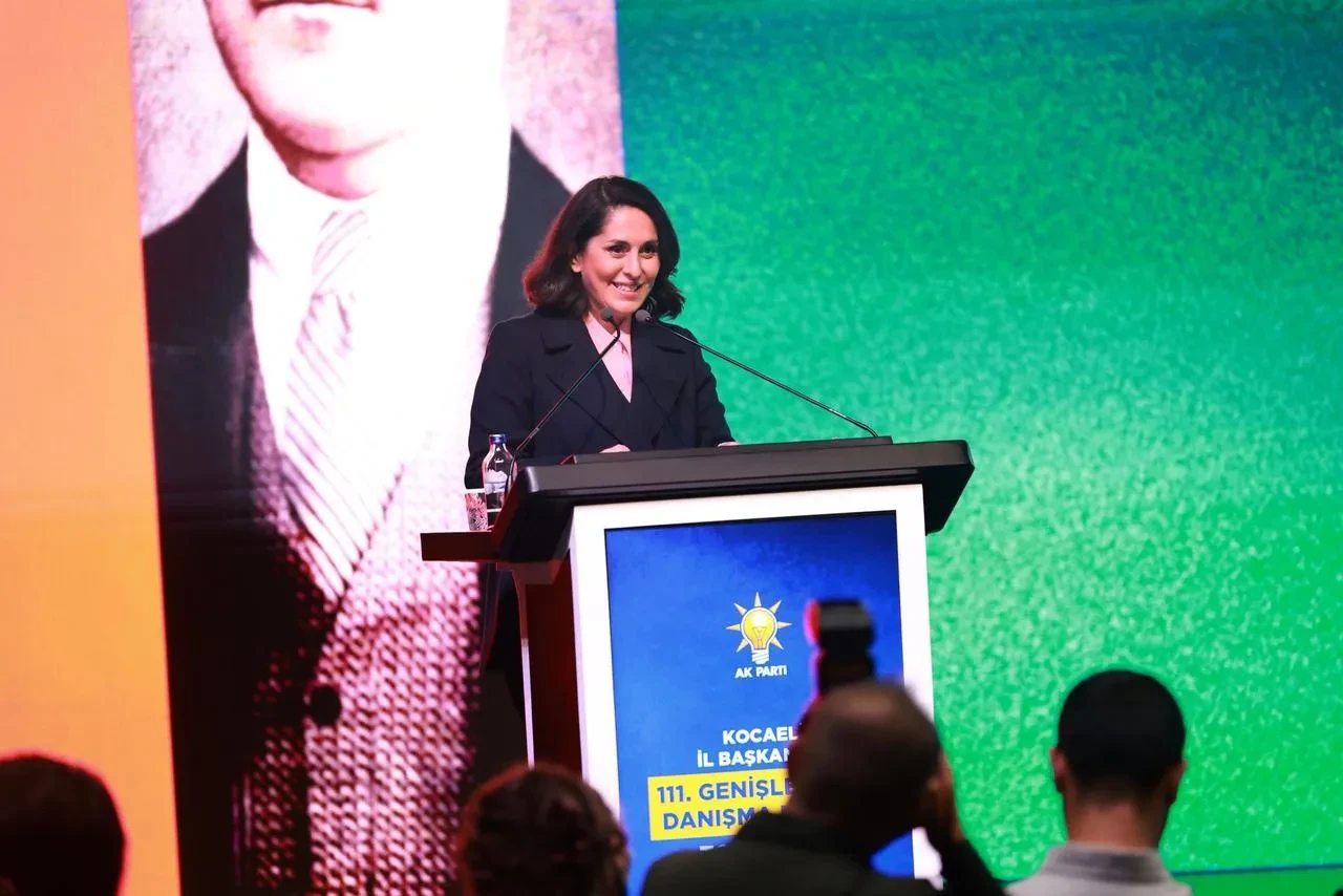 AK Parti'nin yeşil dönüşüm programı Kocaeli'de tartışıldı