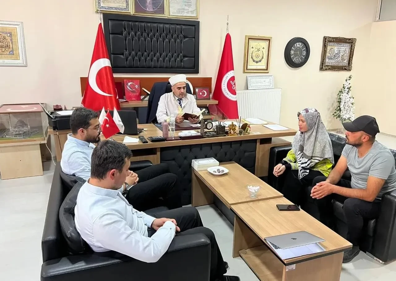 Vietnamlı Thi Hoa Chau Yüksekova’da Müslüman oldu ve Viyan adını aldı