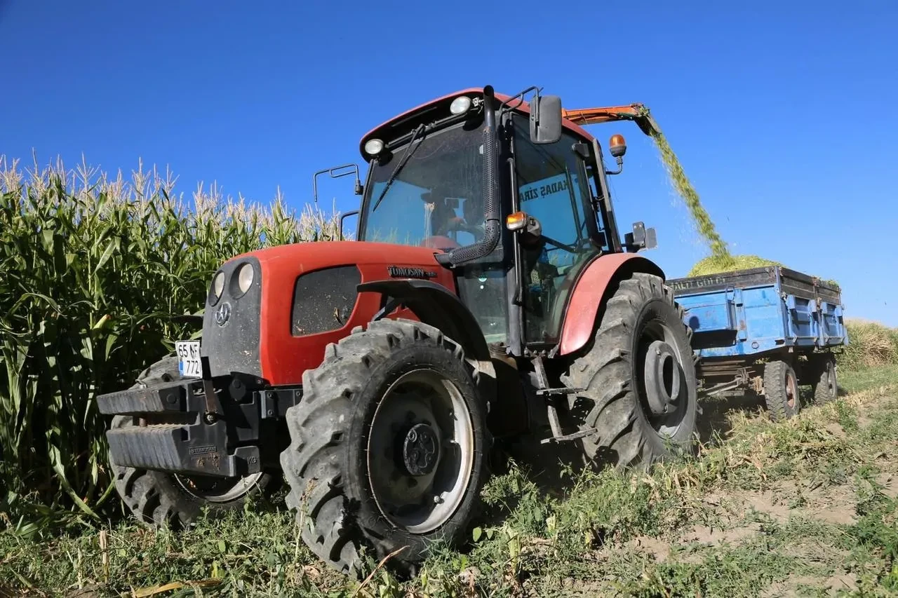 Van Büyükşehir Belediyesi çiftçilere tarım makineleri desteği sağlıyor