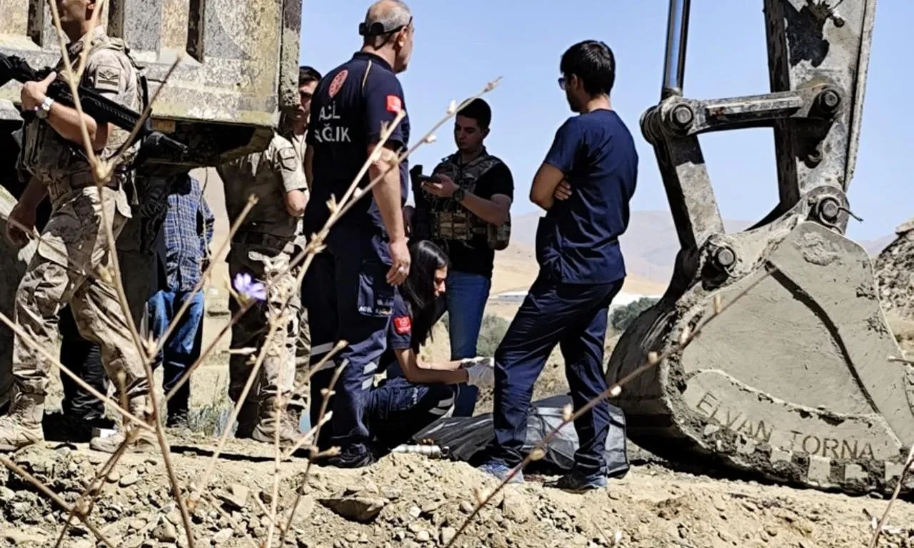 Yüksekova'da iş kazasında Servet Arslan hayatını kaybetti