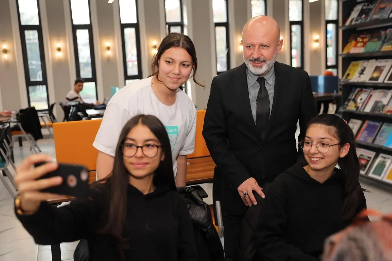 Kocasinan Belediyesi Sinan Kütüphaneleri ile eğitimi destekliyor