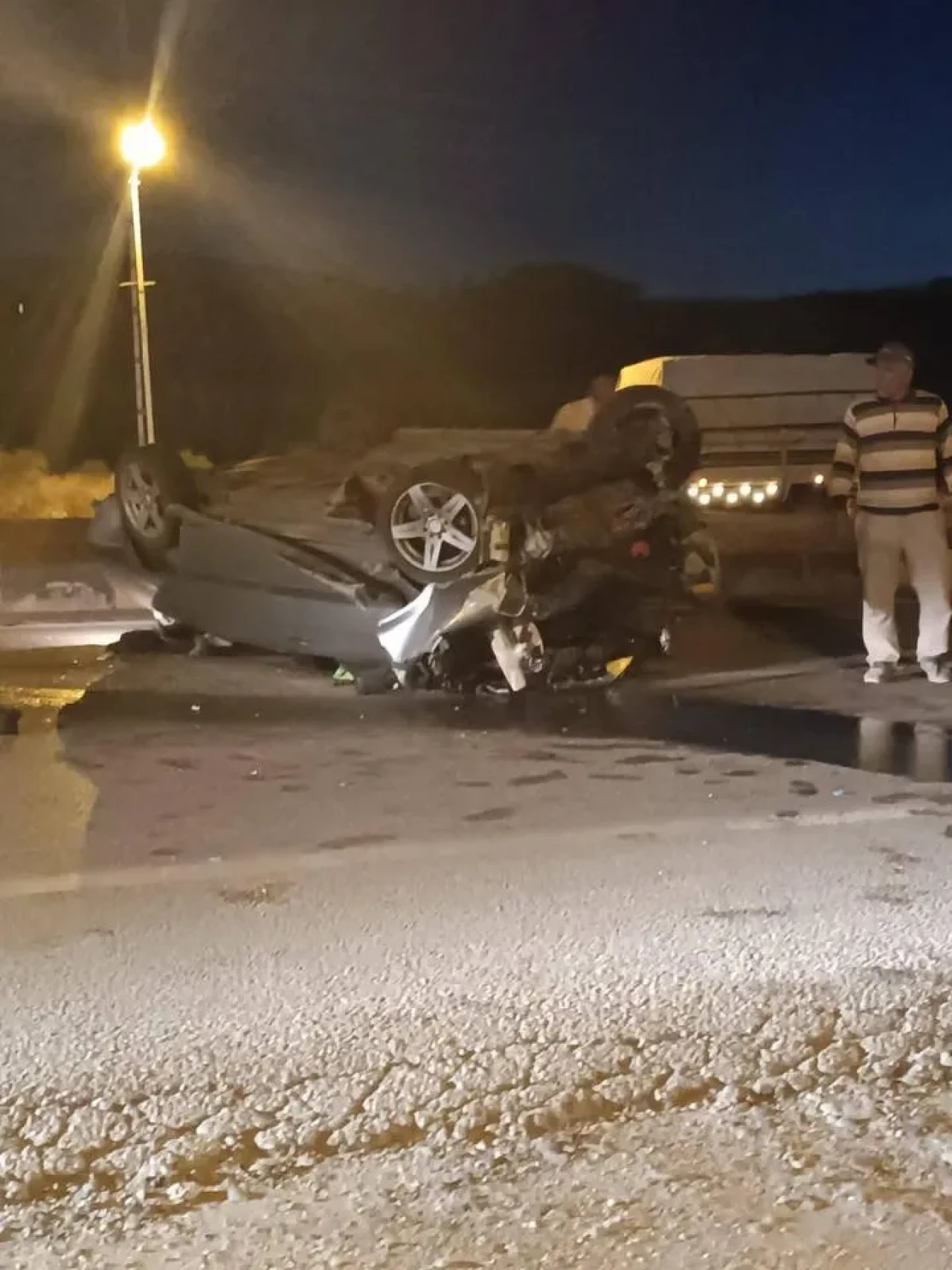 Ankara Sincan'da iki otomobil çarpıştı beş kişi yaralandı