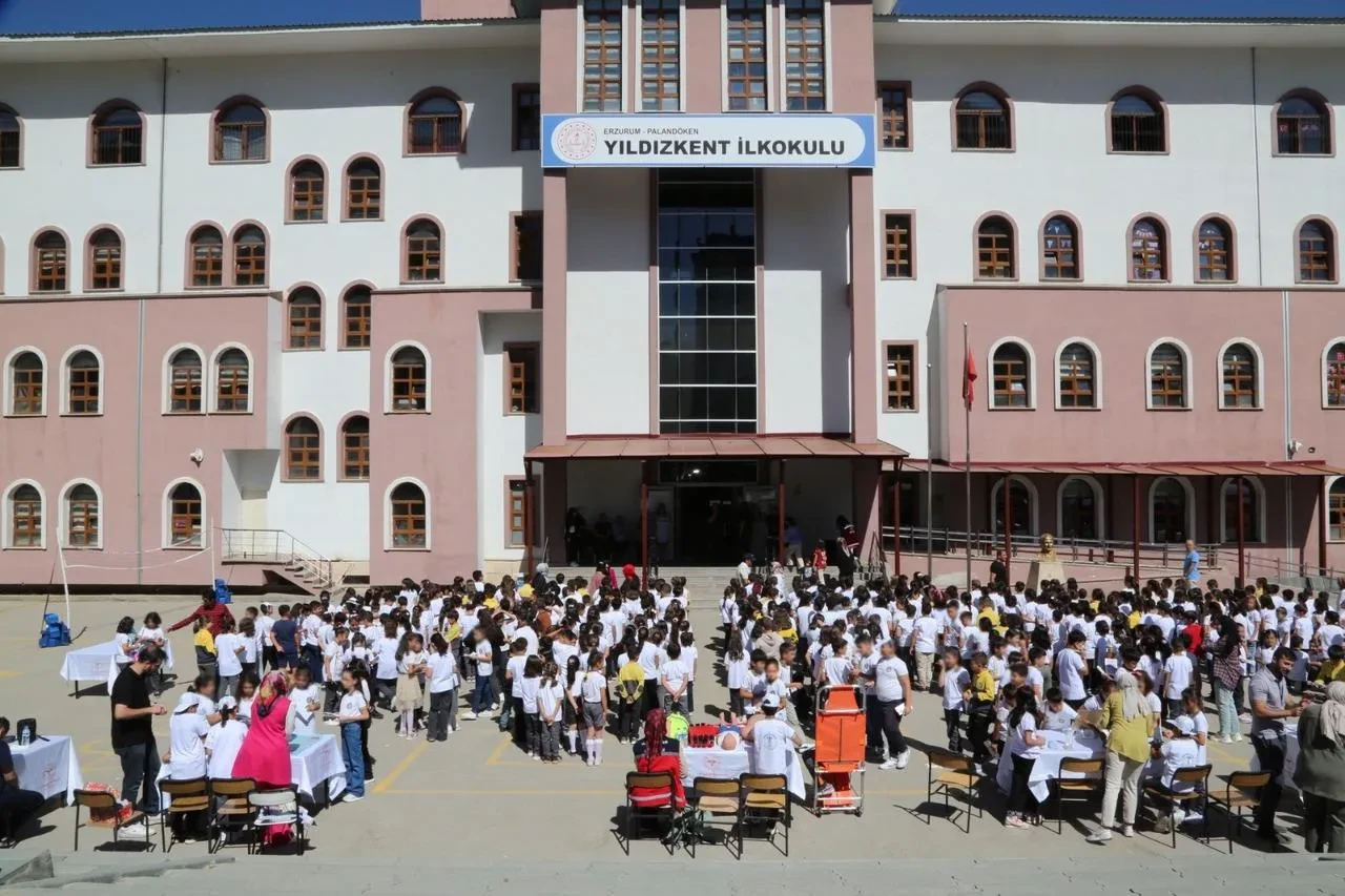 Erzurum'da Yıldızkent İlkokulu'nda sağlıklı yaşam şenliği düzenlendi