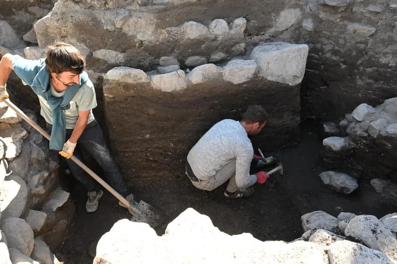 Vali Mustafa Çiftçi Değirmenler Höyük Kazı Alanı’nı ziyaret etti