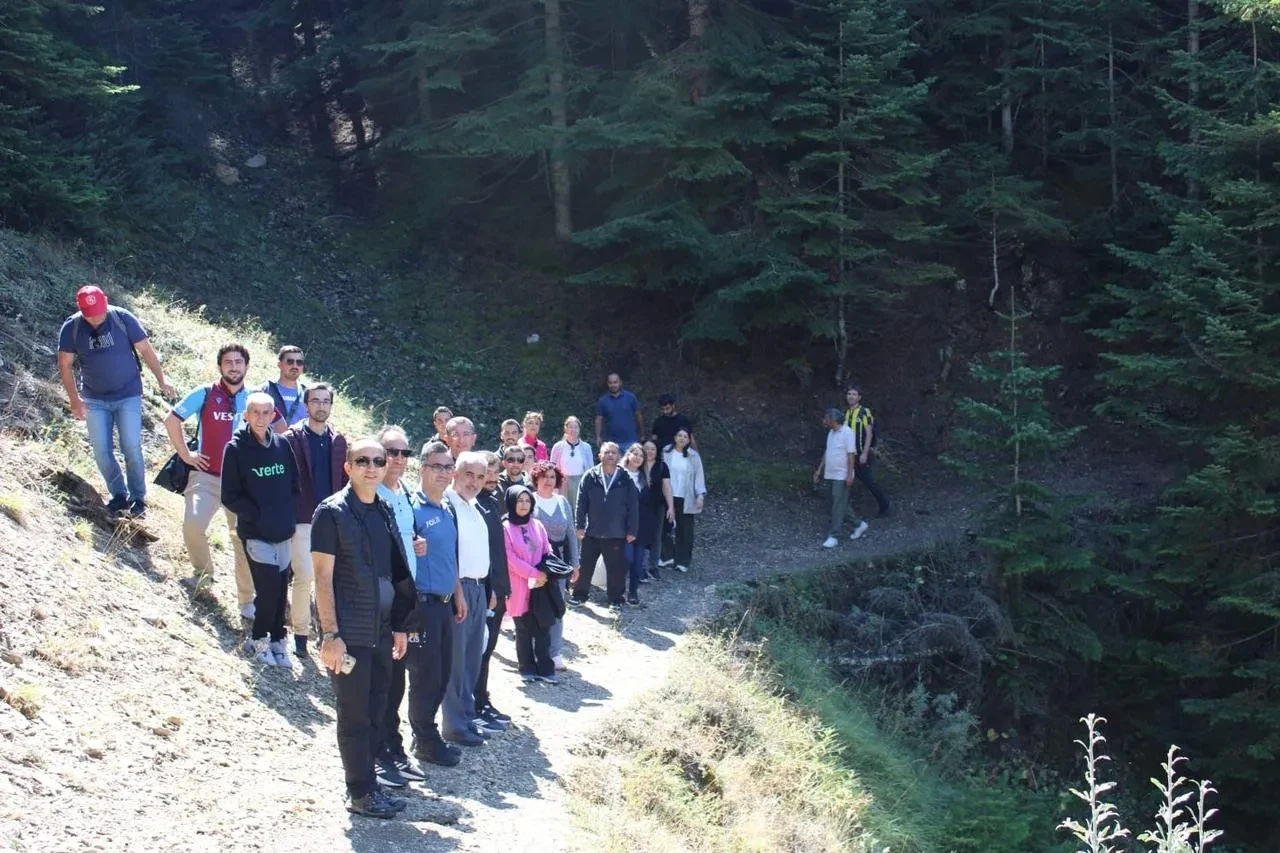 Çorum’un İskilip İlçesinde Sağlıklı Yaşam Yürüyüşü Düzenlendi