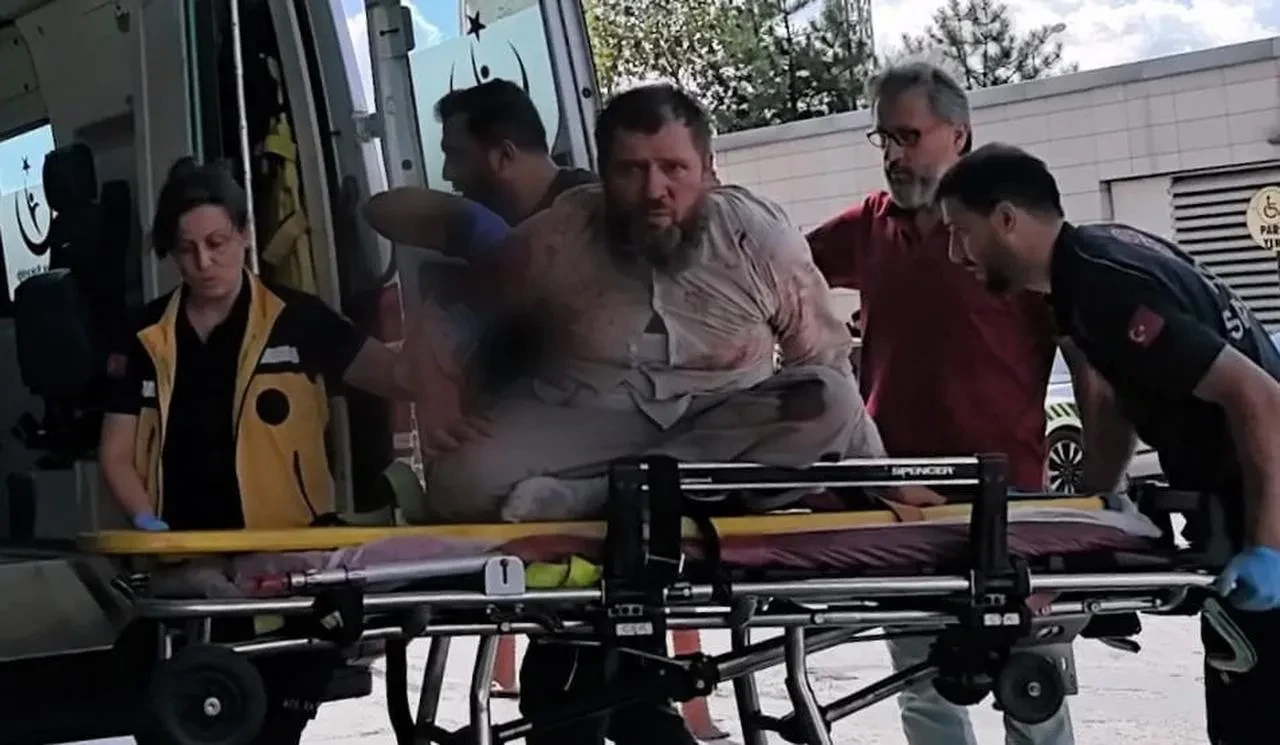 İnegöl’de minibüsün çarptığı Adnan T. ağır yaralandı