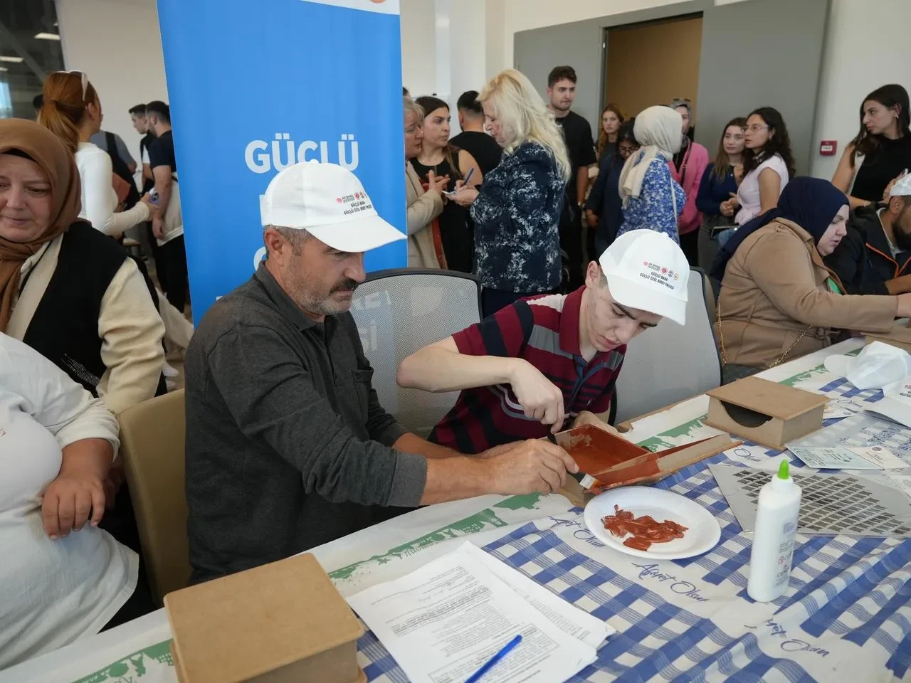 Kastamonu Üniversitesi özel birey babalarına eğitim veriyor