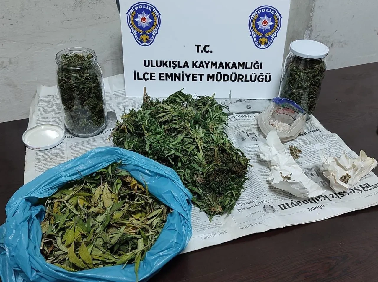 Niğde’de uyuşturucu operasyonunda 13 şüpheli gözaltına alındı