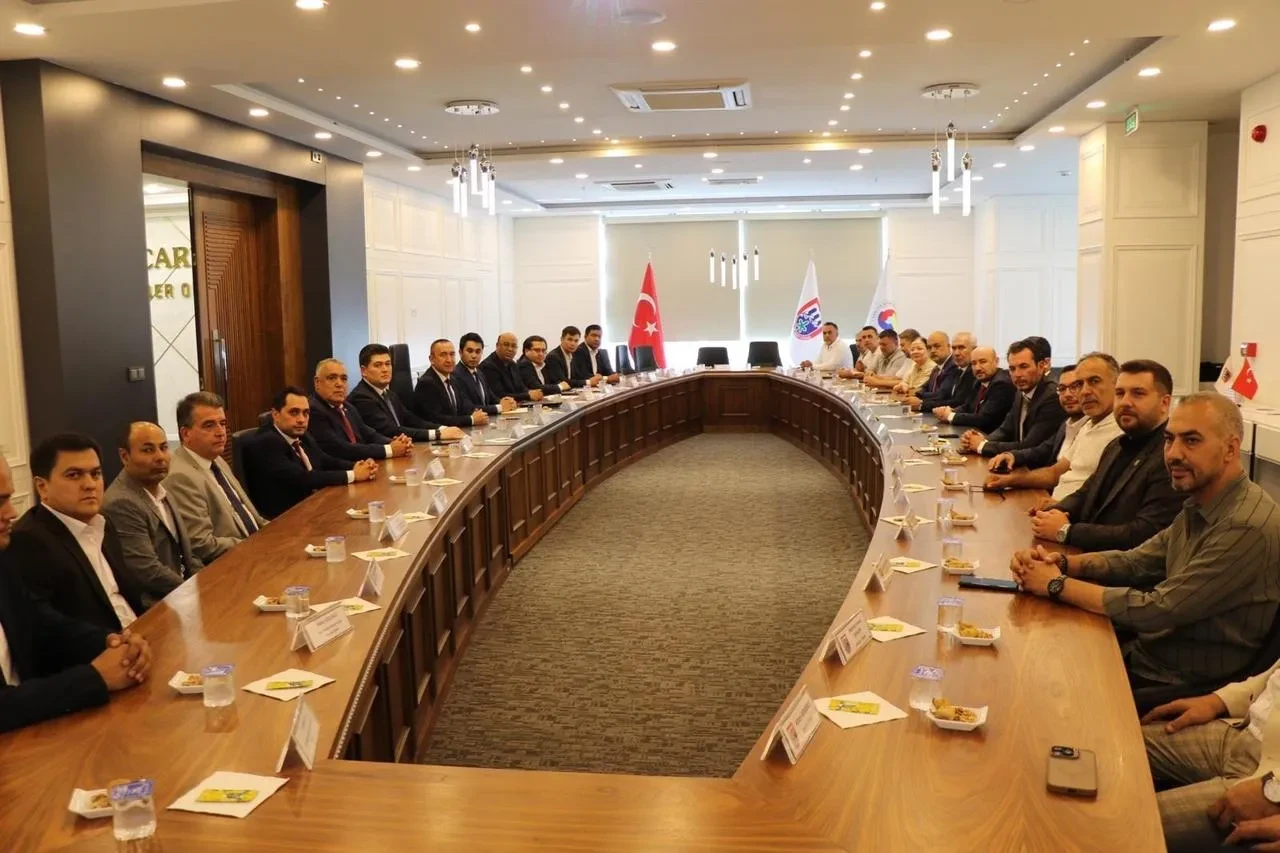 Özbekistan büyükelçisi Aydın Ticaret Odası'nda ticari iş birliğini görüştü