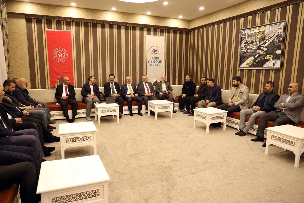 Meb Din Öğretimi Genel Müdürü Dr. Ahmet İşleyen Ağrı'da çalıştaya katıldı