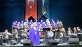 Türkiye’nin ilk otizm anneler korosu muhteşem bir konserle izleyicileri büyüledi