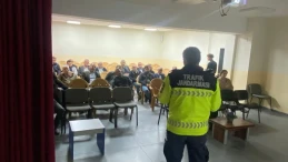 Bolu'nun Mudurnu ilçesinde kış öncesi sürücülere güvenli sürüş eğitimi verildi