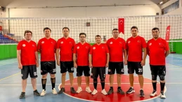 Bayındır’da kurumlar arası voleybol şenliği başladı