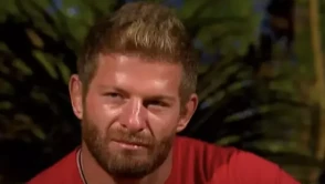 Survivor 2025'te şoke eden anlar! İsmail Balaban, Batuhan Karacakaya'yı tişörtünden sürükledi
