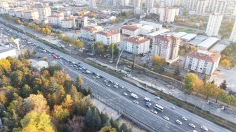 Kayseri’de trafik yoğunluğunu azaltacak 295 milyon liralık katlı kavşak projesi hızla ilerliyor