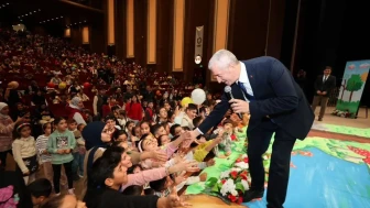 Şahinbey Belediyesi çocuk şenliği ile öğrencilere eğlence dolu bir tatil yaşattı