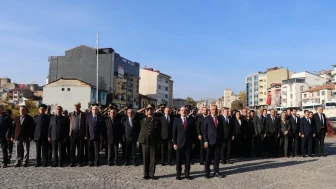 Atatürk'ün vefat yıl dönümü Oltu'da çeşitli etkinliklerle anıldı
