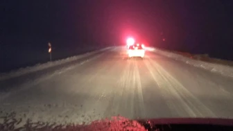 Ardahan’da kar ve yoğun tipi ulaşımda aksamalara neden oldu
