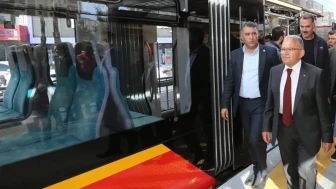Kayseri'de Kayserispor maçlarında 1 yılda 90 saat ücretsiz tramvay hizmeti verildi
