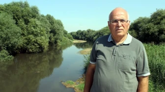 Manisa'da Gediz Nehri'nin koruyucusu Şener Kilimcigöldelioğlu kalp krizi sonucu hayatını kaybetti