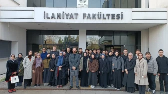 Sakarya'da lise öğrencileri üniversiteyi ziyaret ederek akademik deneyim kazandı