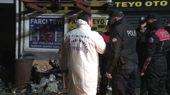 Başakşehir Atatürk Oto Sanayi sitesinde çıkan yangında 1 kişi hayatını kaybetti