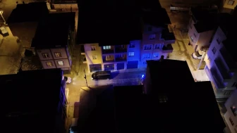 Çorum'da apartmanda çıkan yangında 10 kişi dumandan etkilendi