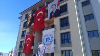 Bilecik'te TOKİ tarafından 105 hak sahibine konut teslim edildi