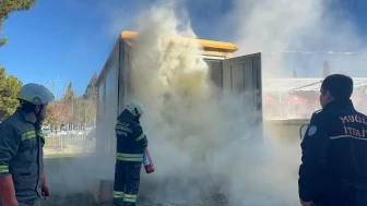 Menteşe'de elektrik trafosunda çıkan yangın itfaiye ekipleri tarafından kontrol altına alındı